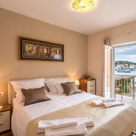 Villa Flores Рогозница Экстерьер фото