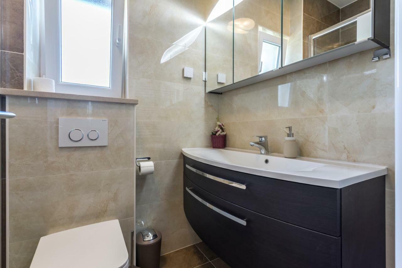 Villa Flores Рогозница Экстерьер фото