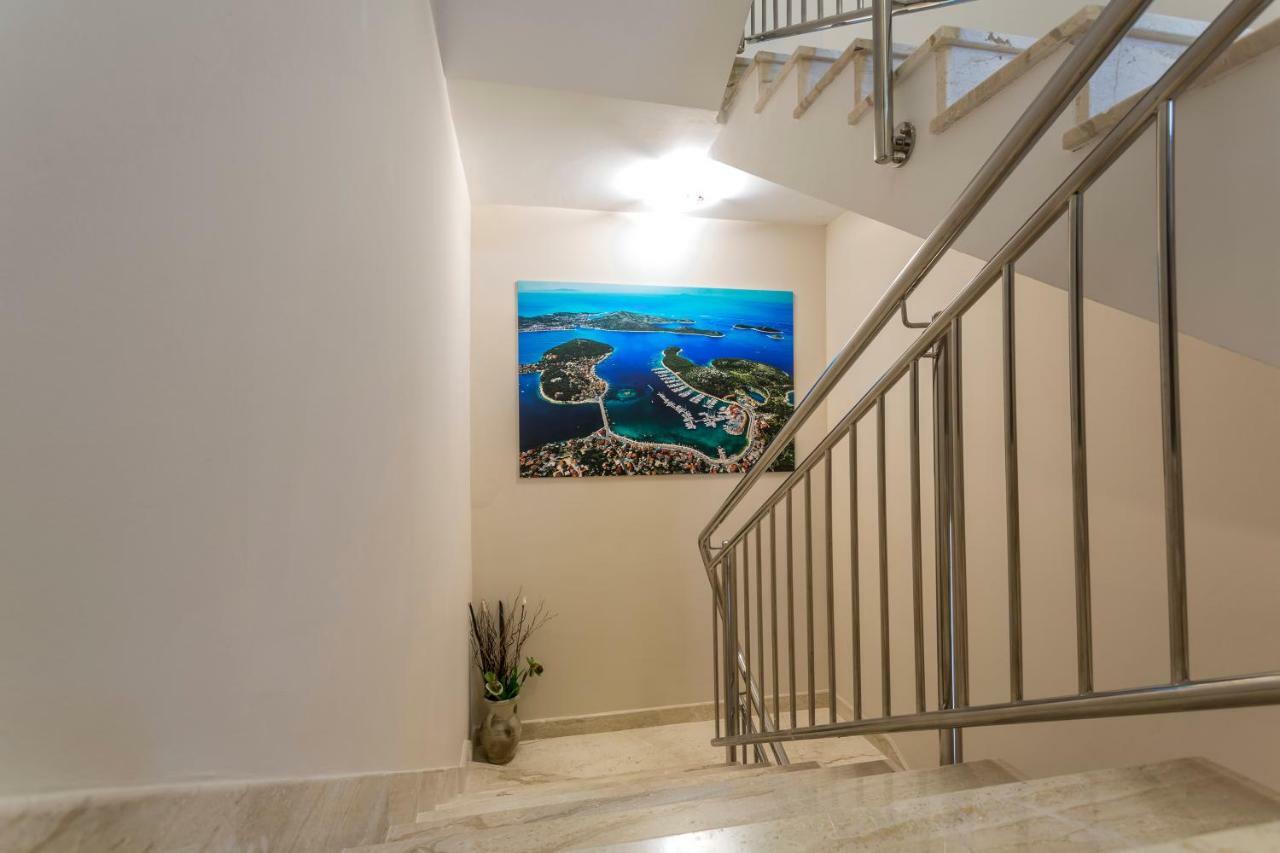 Villa Flores Рогозница Экстерьер фото