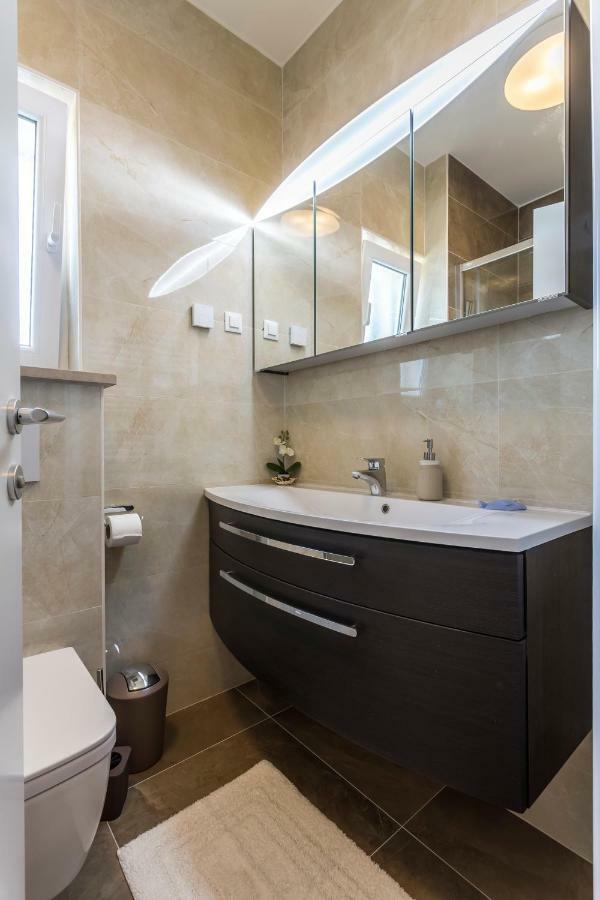 Villa Flores Рогозница Экстерьер фото